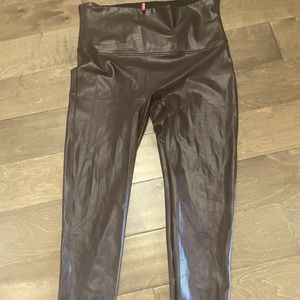 Wine colored 2X spanx leggings